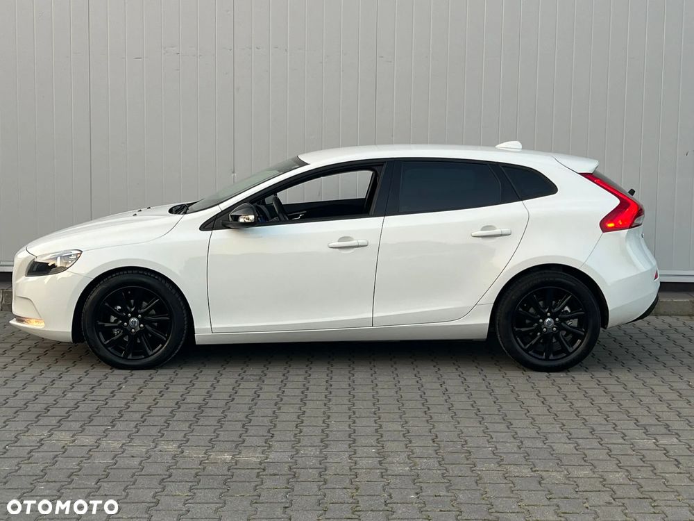 Volvo V40 - 16