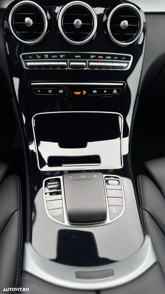 Mercedes-Benz GLC 200 d 4MATIC 9G-TRONIC - 23