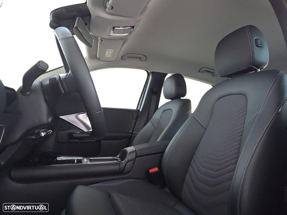 Mercedes-Benz B 180 d - 12