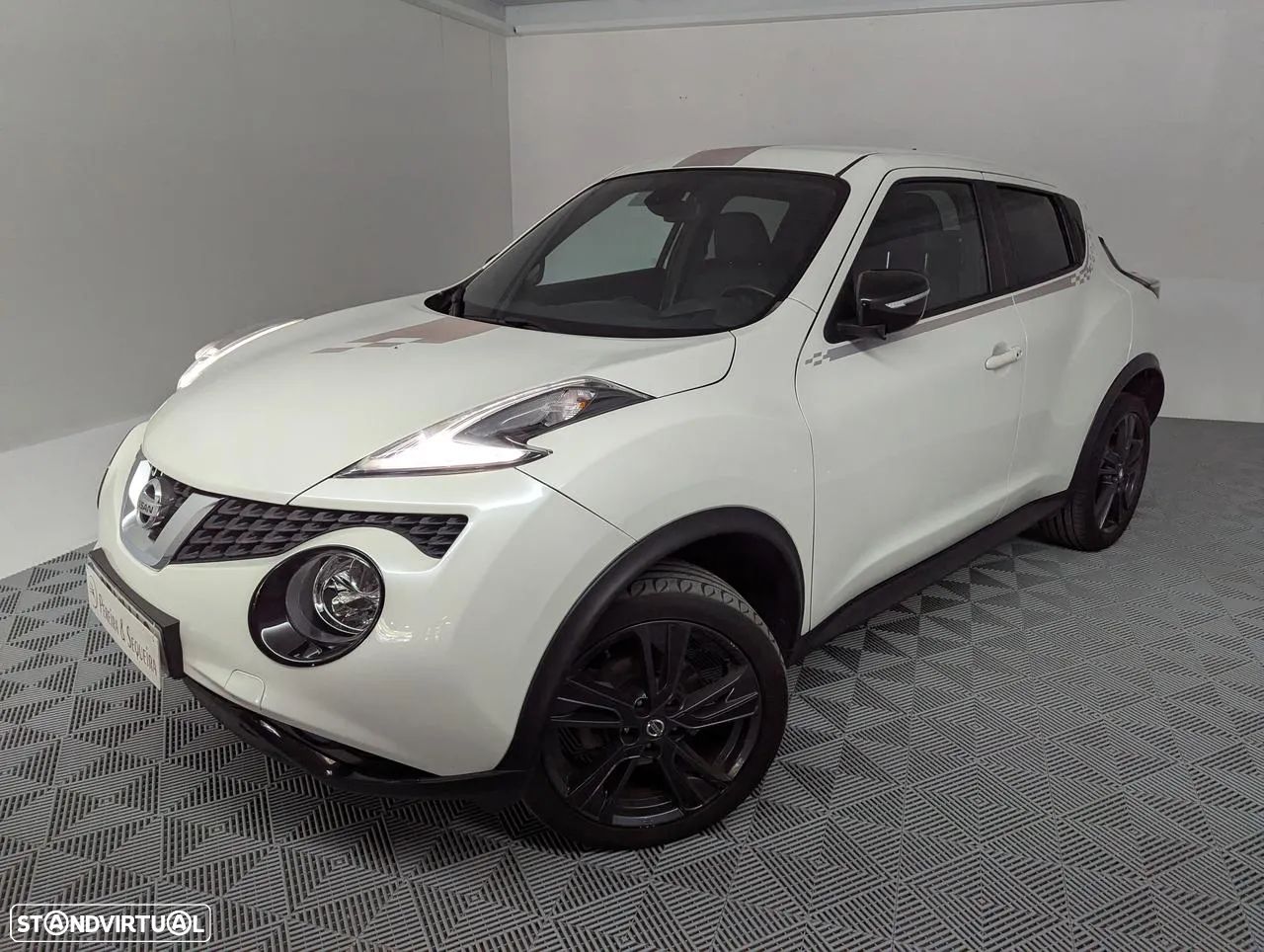 Nissan Juke 1.2 DIG-T Acenta Connect - 1