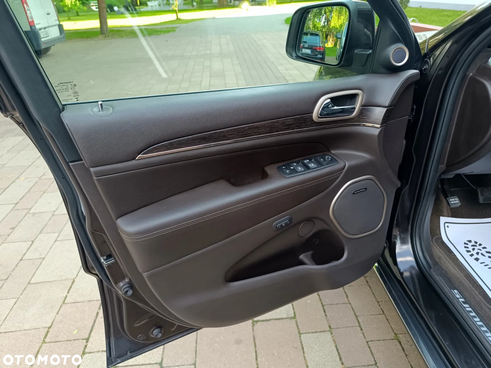 Jeep Grand Cherokee 3.0 CRD Overland Summit Platinum - 19