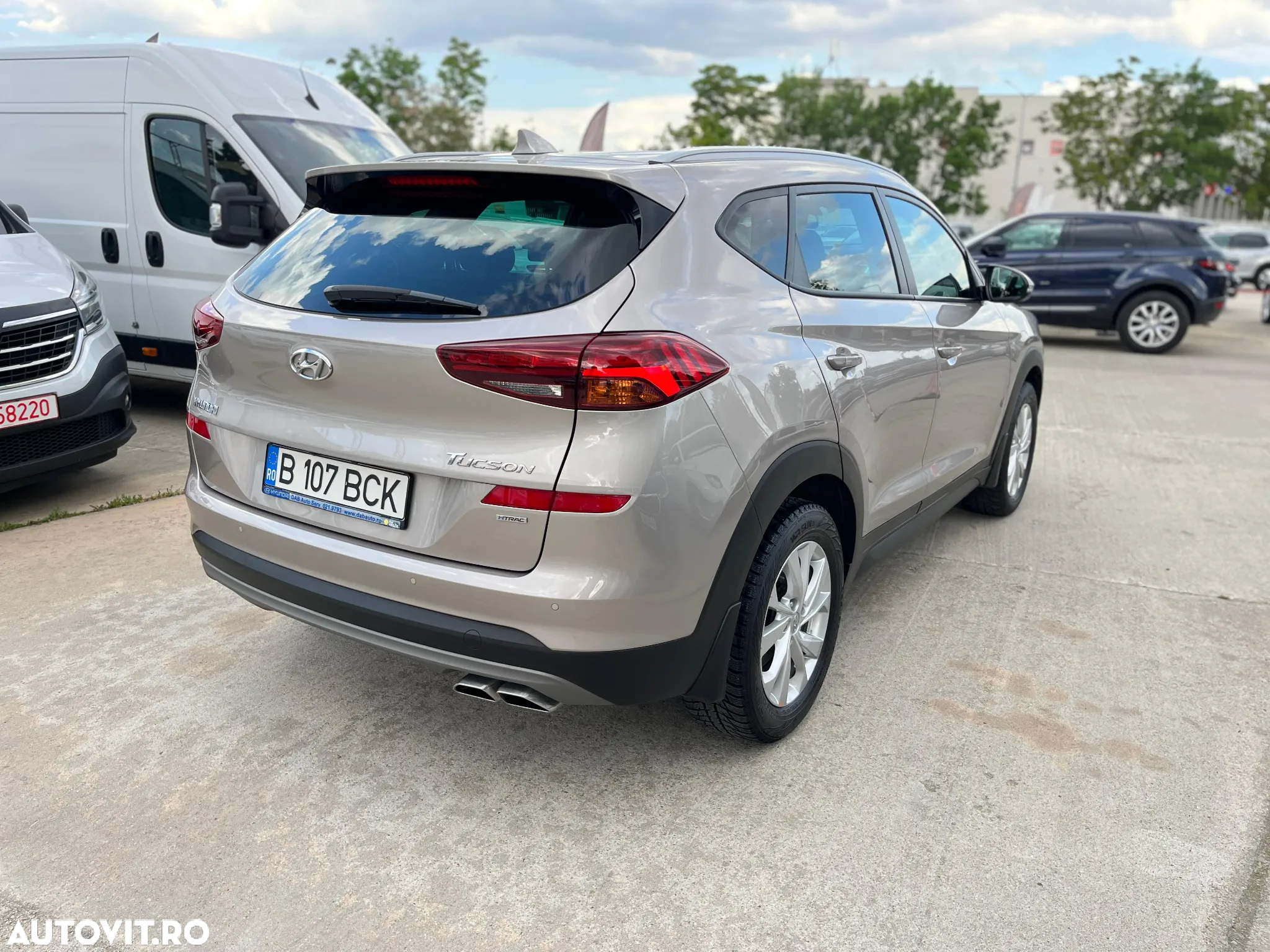 Hyundai Tucson 1.6 T-GDi 4WD 7DCT Premium - 3