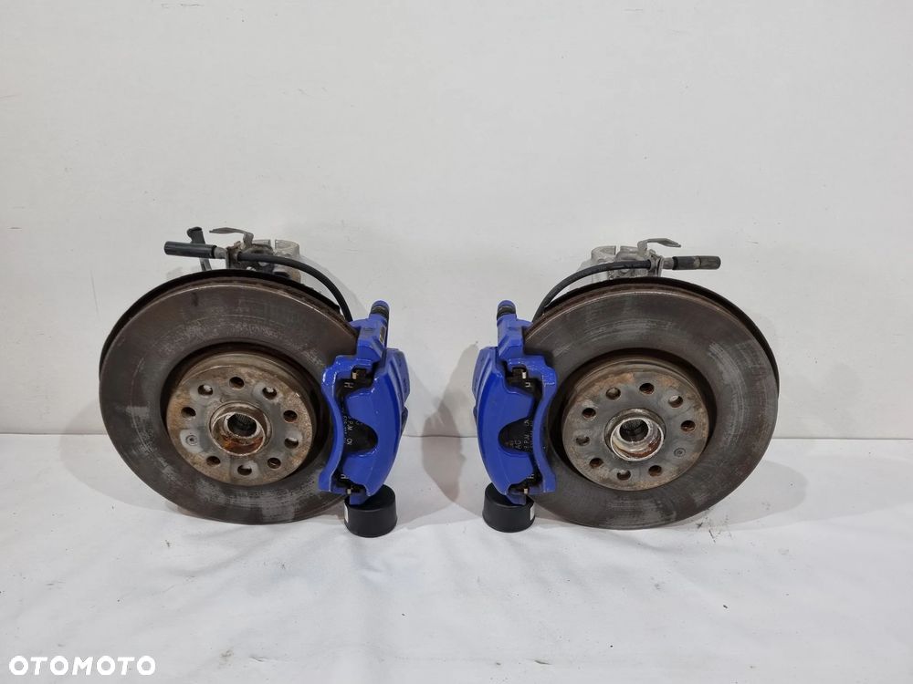 VW PASSAT B8 ARTEON TIGUAN II SUPERB III ATECA ZWROTNICA PRAWA LEWA 5Q0407257C 5Q0407258C - 5