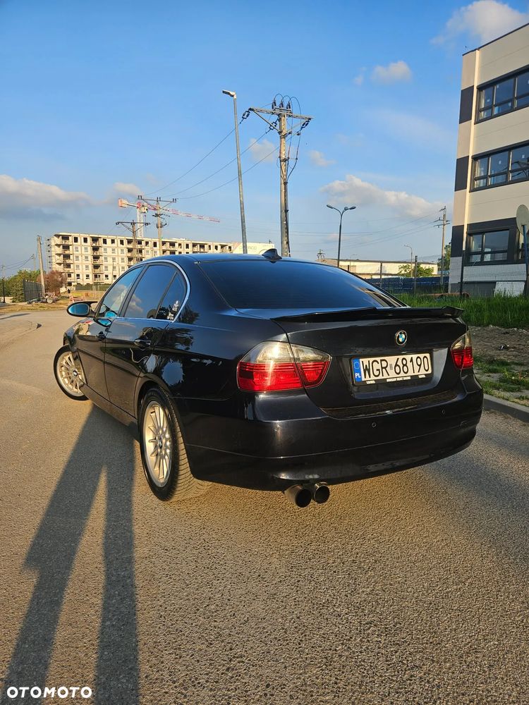 BMW Seria 3 330i - 5