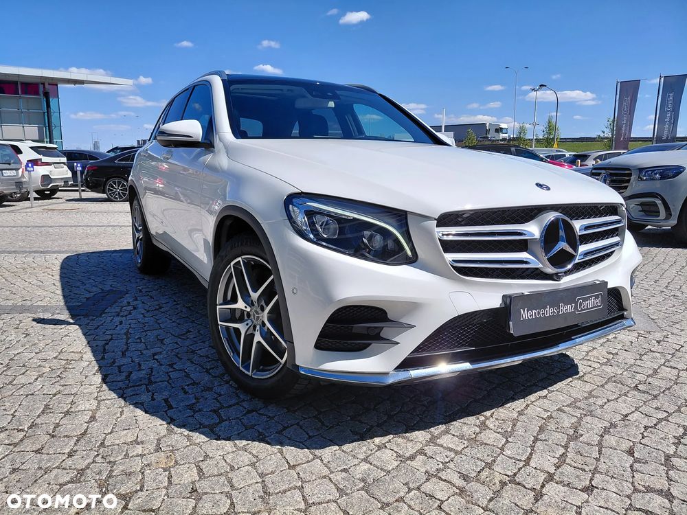 Mercedes-Benz GLC 250 4Matic 9G-TRONIC AMG Line - 16