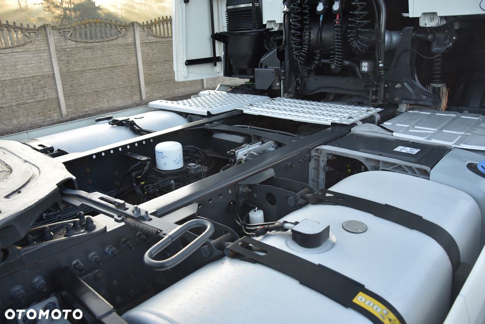 Volvo FH4 460 I SAVE  GLOBETROTTER XL /XENON/ STANDART  /  SALON POLSKA JAK NOWE !!! - 15