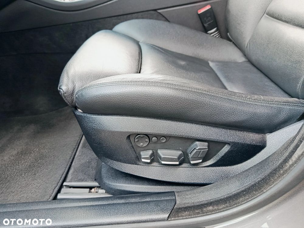 BMW Seria 5 530d xDrive - 25