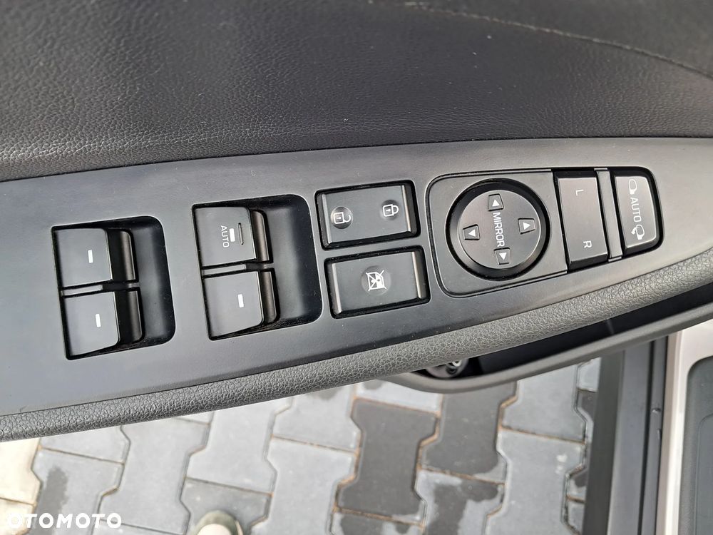 Hyundai Tucson 1.6 GDI BlueDrive Style 2WD - 11
