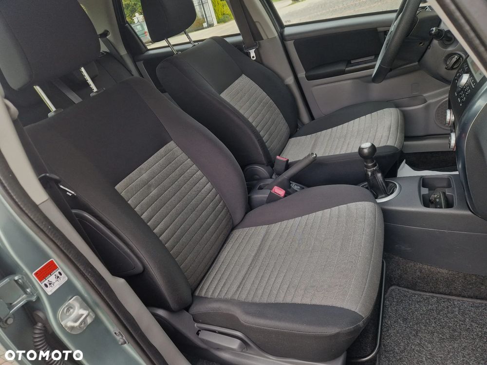 Suzuki SX4 1.6 Comfort Plus 4WD - 23