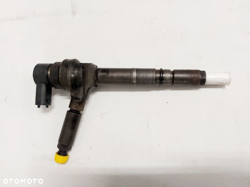 OPEL ASTRA 3 III H MERIVA A 1.7 CDTI WTRYSKIWACZ WTRYSK PALIWA 0445110175 - 2