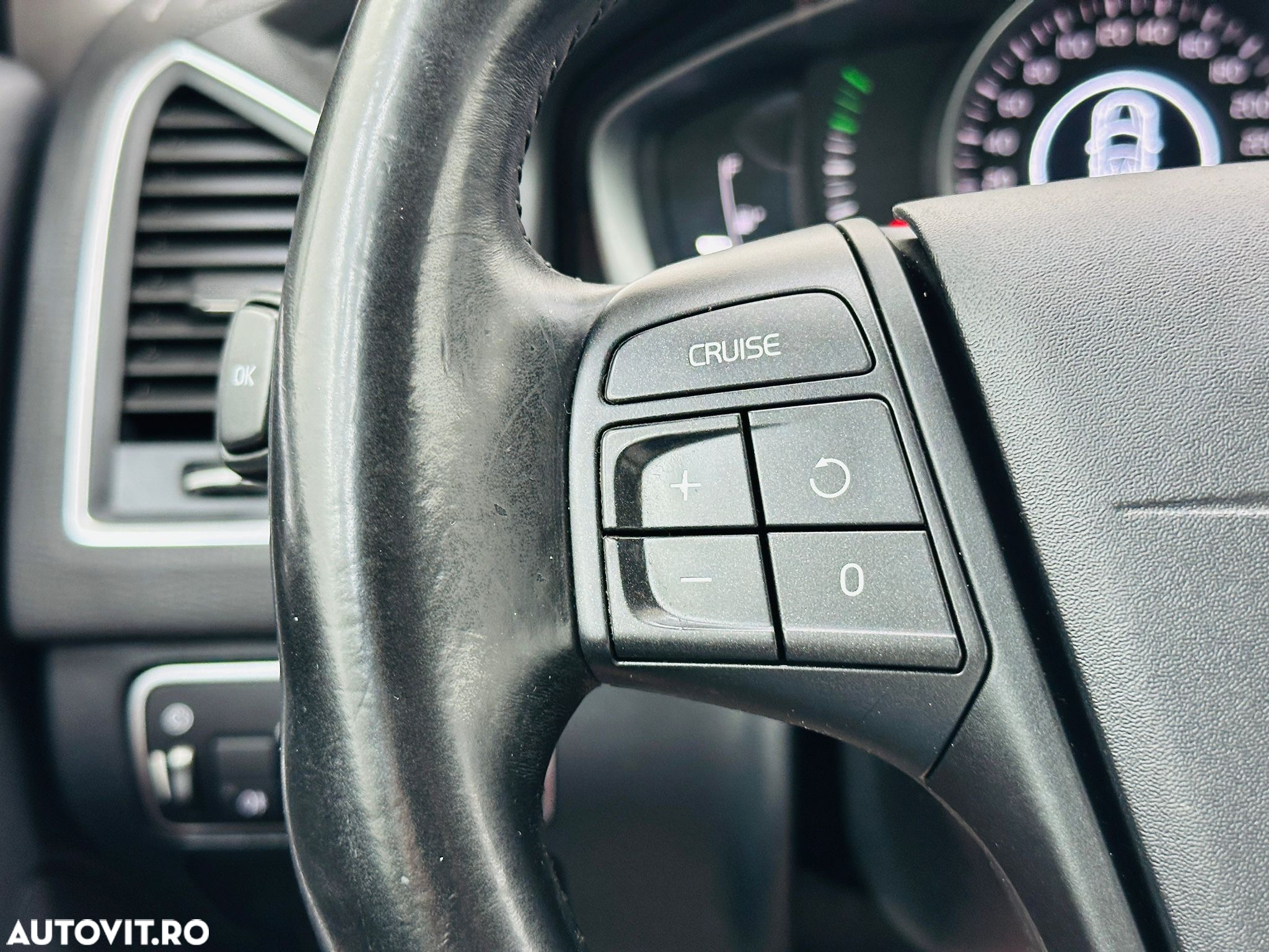 Volvo XC 60 - 36