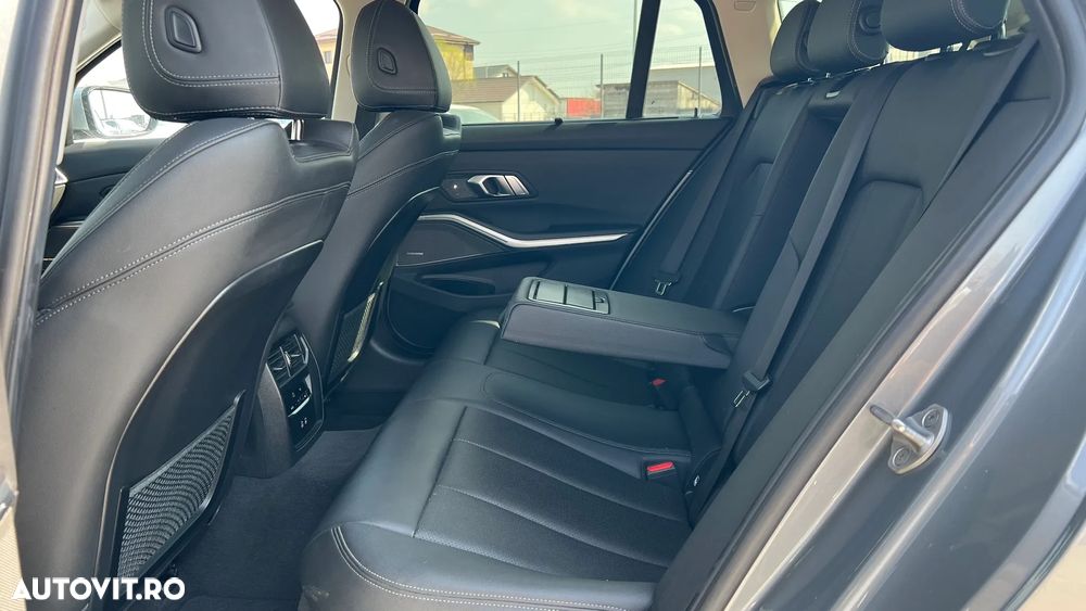 BMW Seria 3 320d xDrive AT MHEV - 10