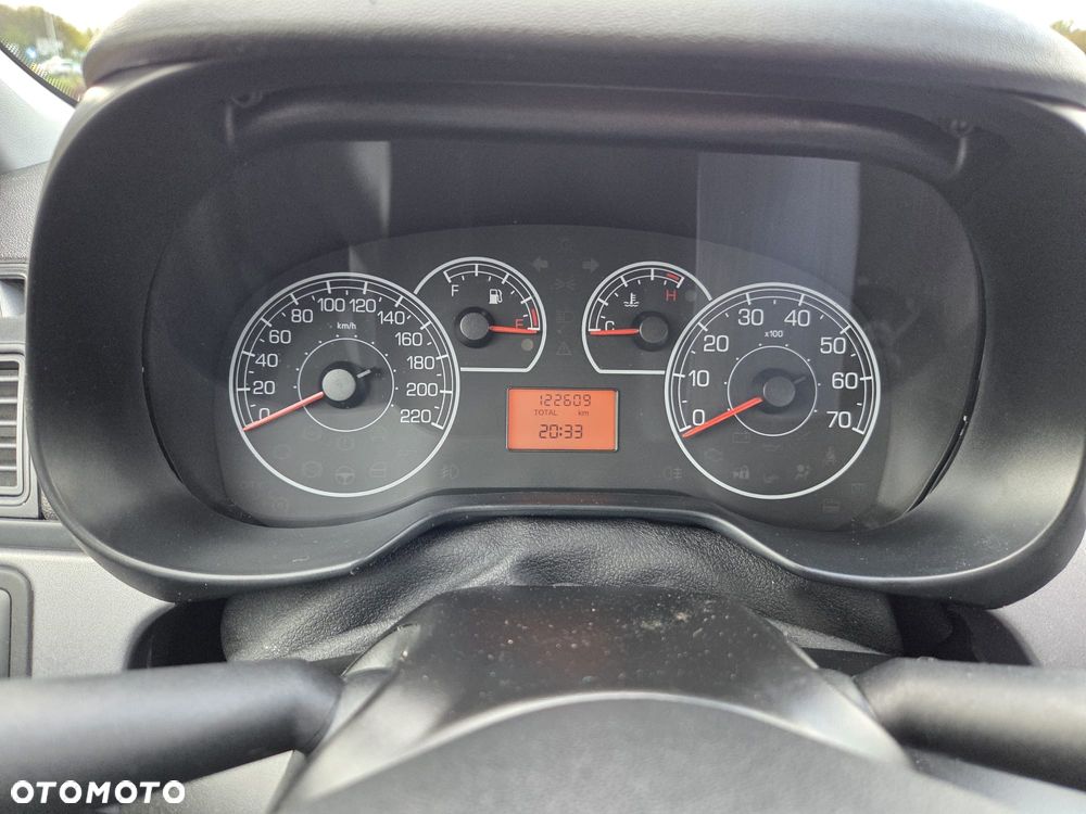 Fiat Grande Punto Actual 1.2 8V Estiva - 15