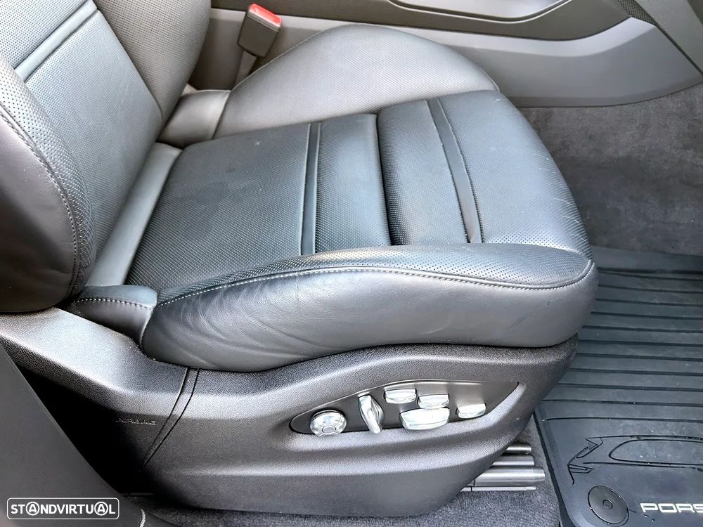 Porsche Cayenne Coupé E-Hybrid - 39