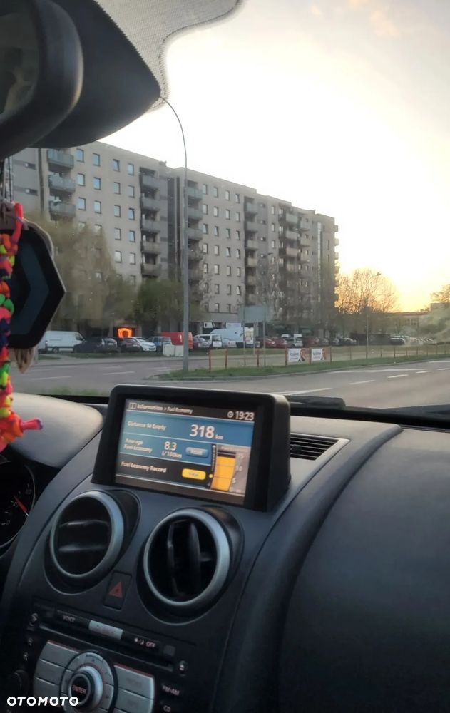 Nissan Qashqai 2.0 dCi 4x4 Tekna Premium - 6