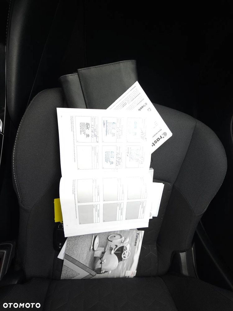 Toyota Corolla 2.0 Hybrid GR Sport - 33