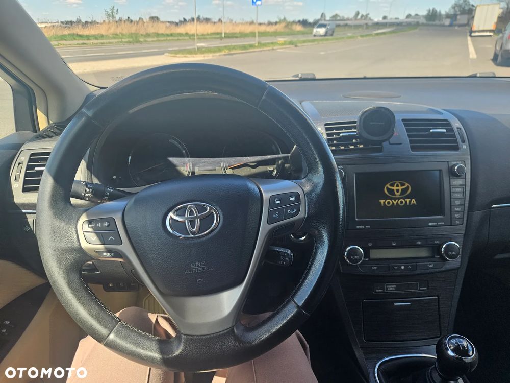 Toyota Avensis 2.0 Sol plus NAVI - 7