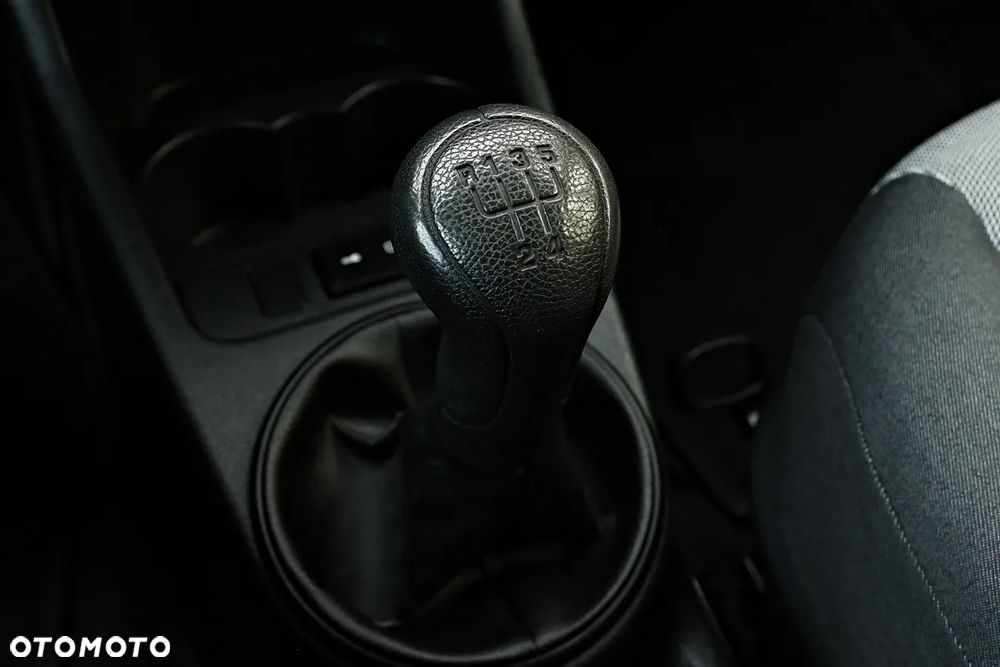 Skoda Fabia 1.2 TSI Active - 31