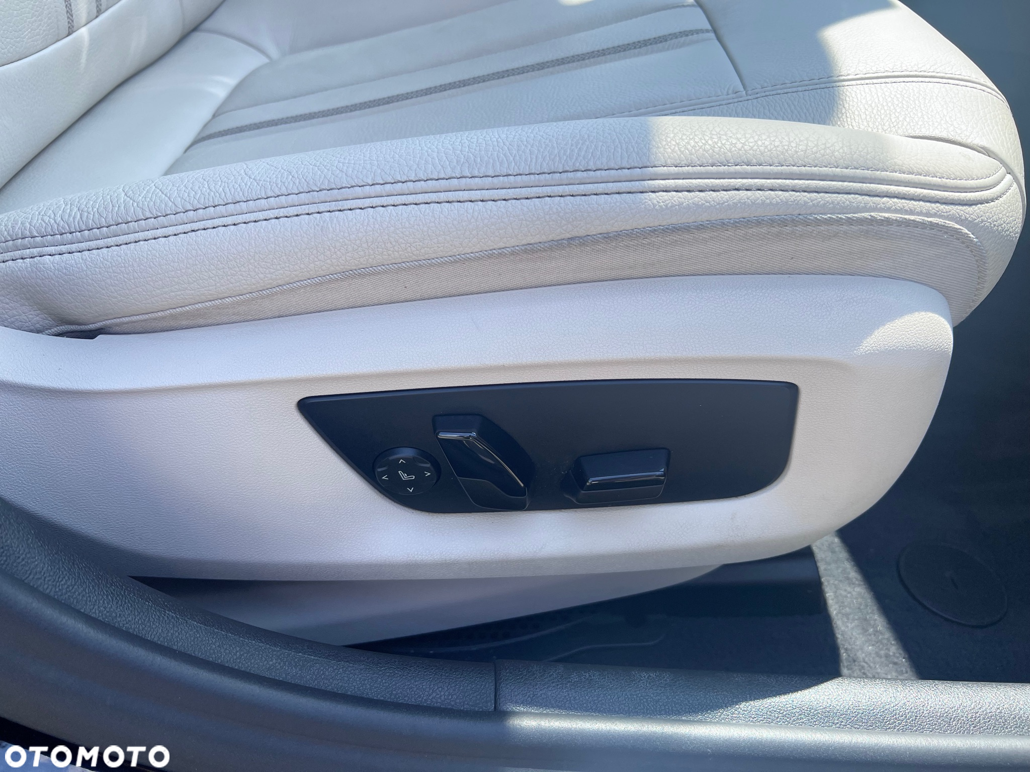 BMW Seria 5 520d Luxury Line - 13