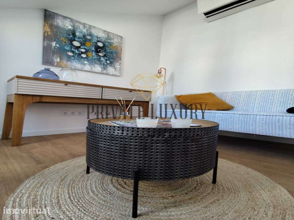 Apartamento T2 com varanda e vista rio em São Vicente - Grande imagem: 4/23