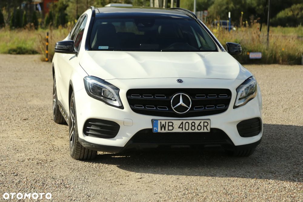 Mercedes-Benz GLA - 1