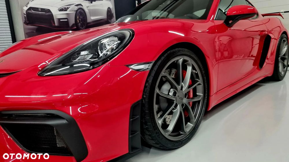 Porsche 718 Cayman GPF GT4 - 40