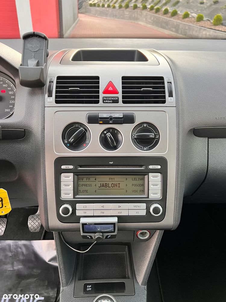 Volkswagen Touran 1.6 Trendline - 28