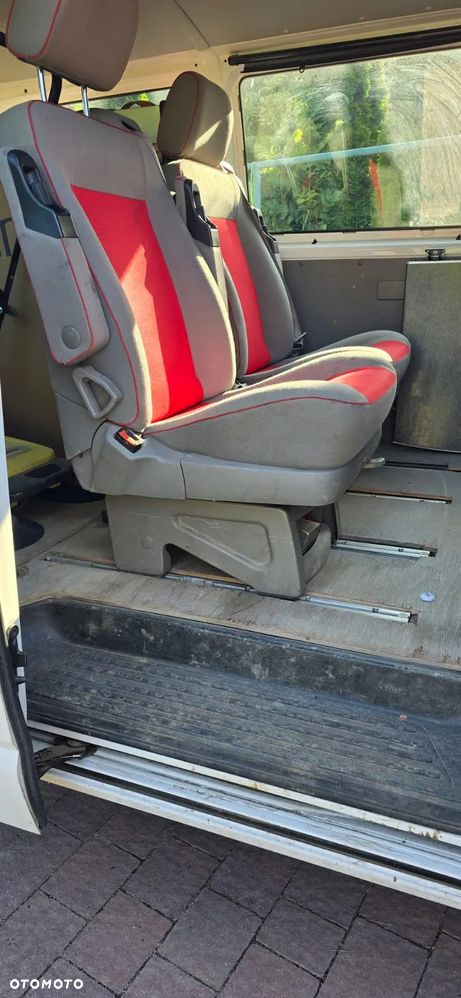 Volkswagen Transporter T5 TDI L2 4Motion - 2