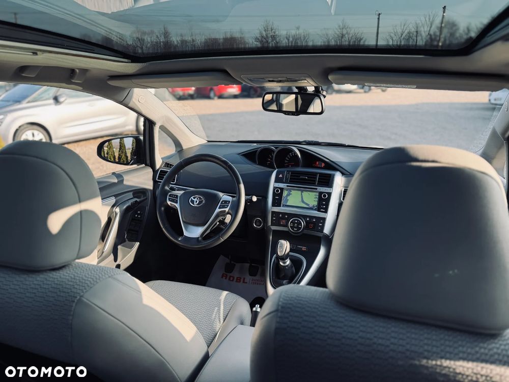 Toyota Verso 1.6 D-4D 5-Sitzer Start/Stop Skyview Edition - 22