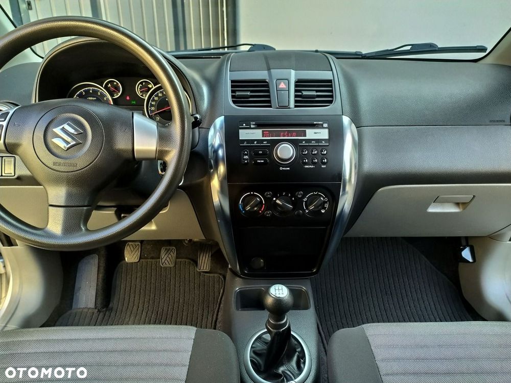 Suzuki SX4 1.6 Comfort 4WD - 18
