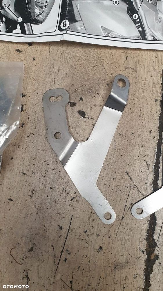 Uchwyt mocowanie szyby Givi A167A Suzuki GSR 600 - 4