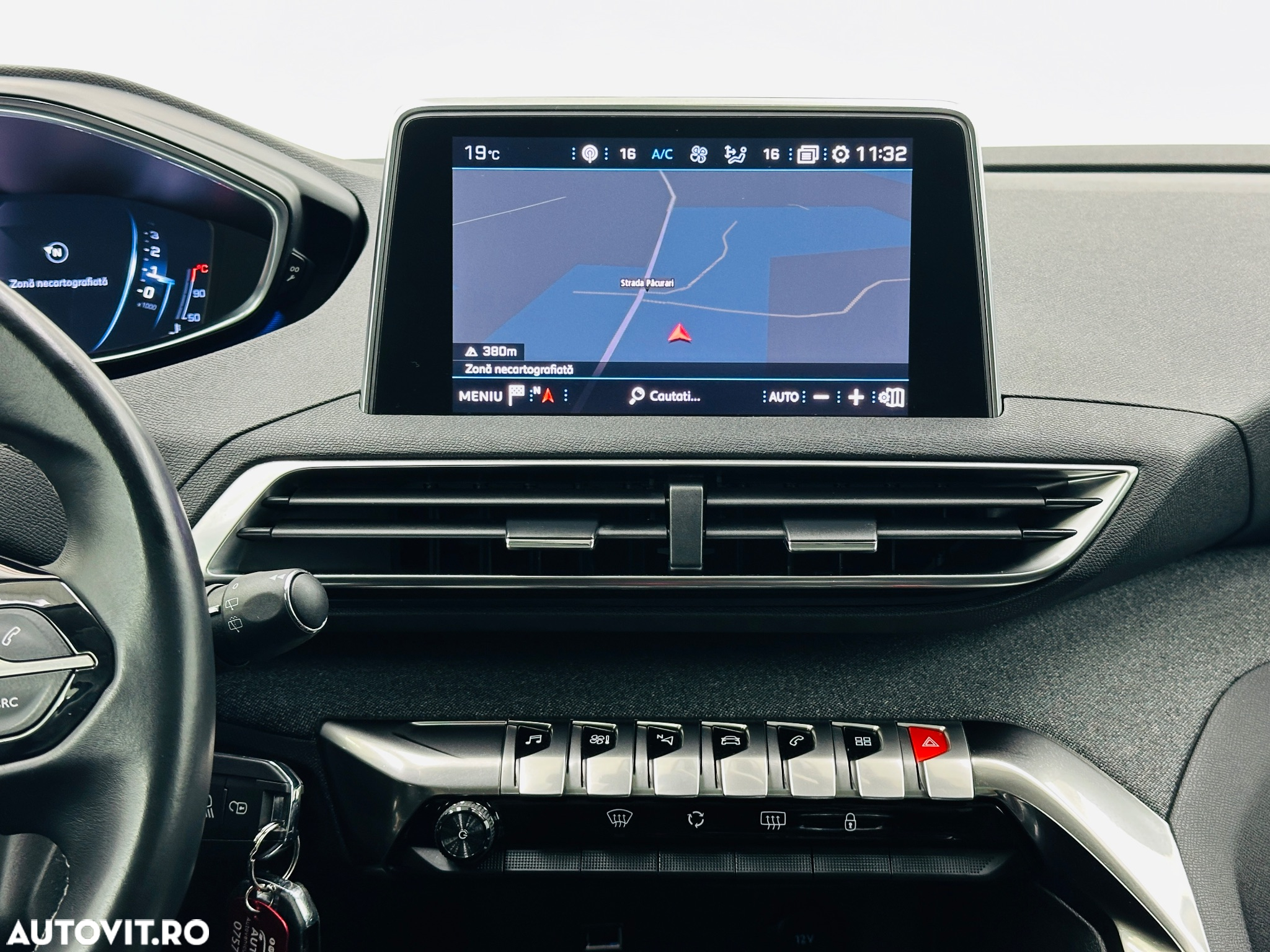 Peugeot 3008 BlueHDi 130 Stop & Start Allure Business-Paket - 25