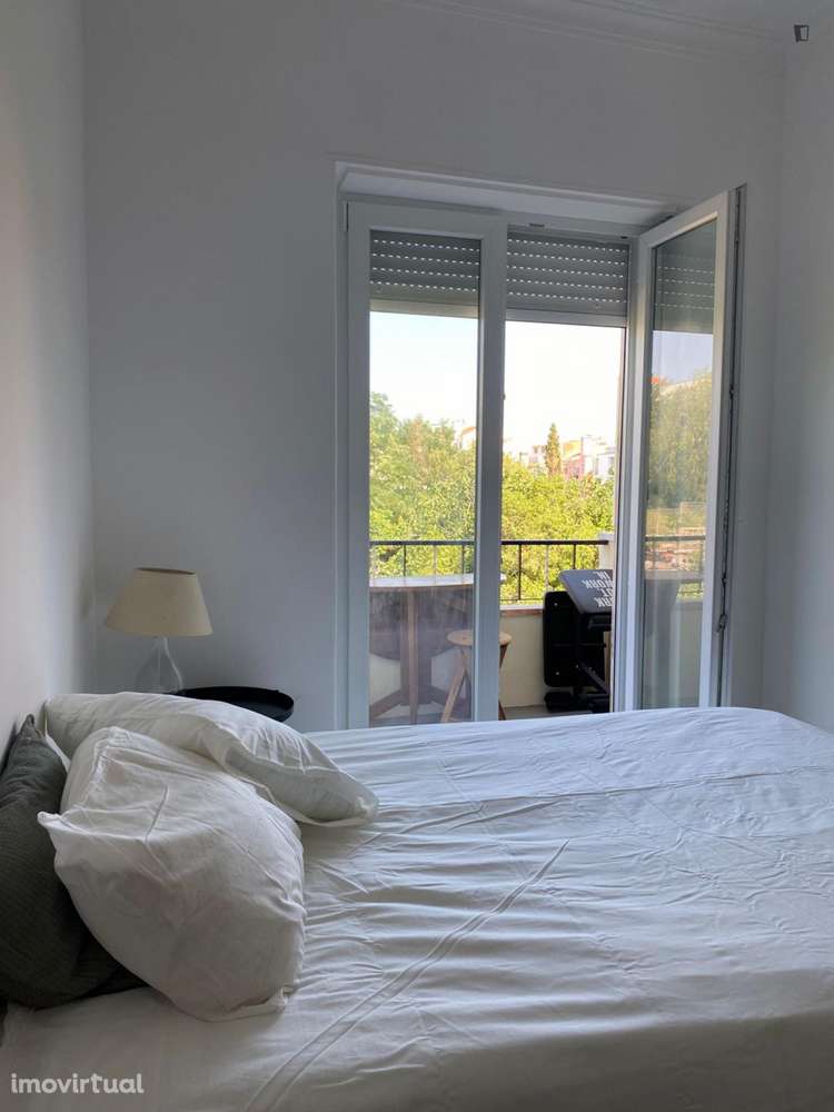 Quarto - localizado em Ajuda Lisbon - Grande imagem: 4/21