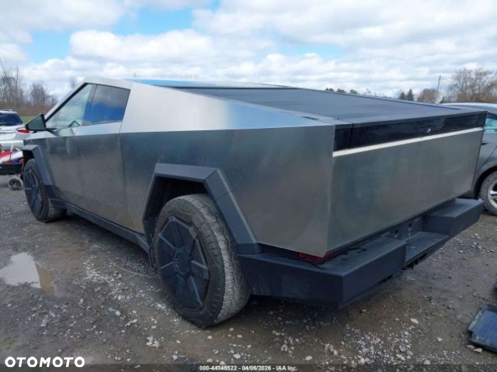 Tesla Cybertruck - 3