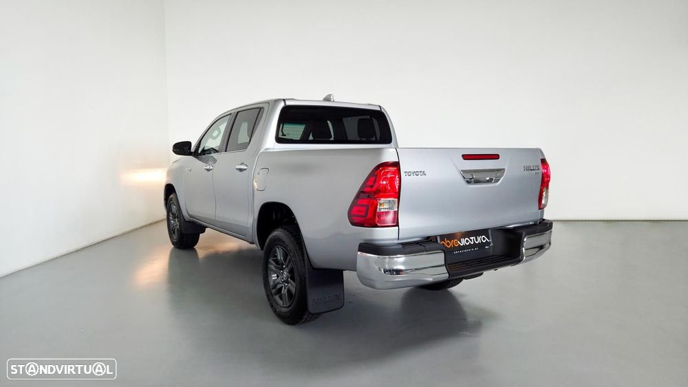 Toyota Hilux 2.4D 4x4 tracker 3L - 8