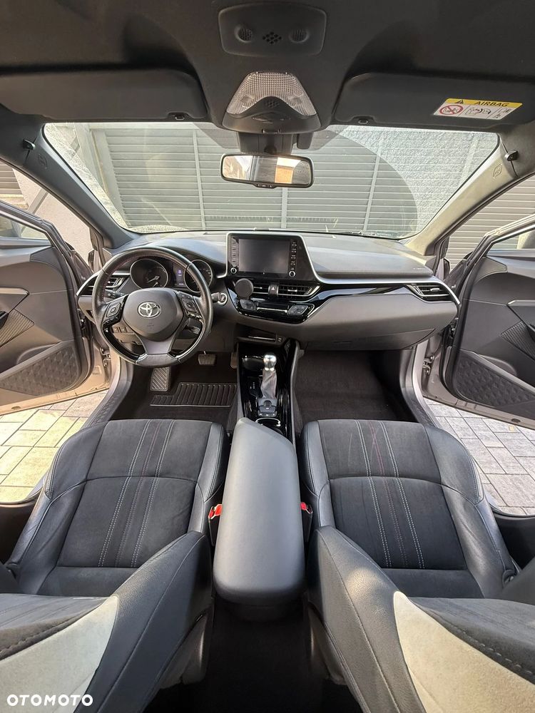 Toyota C-HR 2.0 Hybrid GR Sport - 24