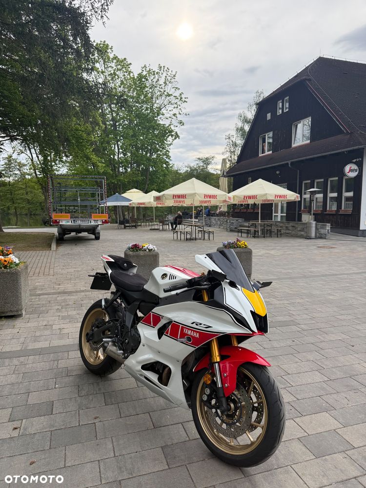 Yamaha R7 - 1