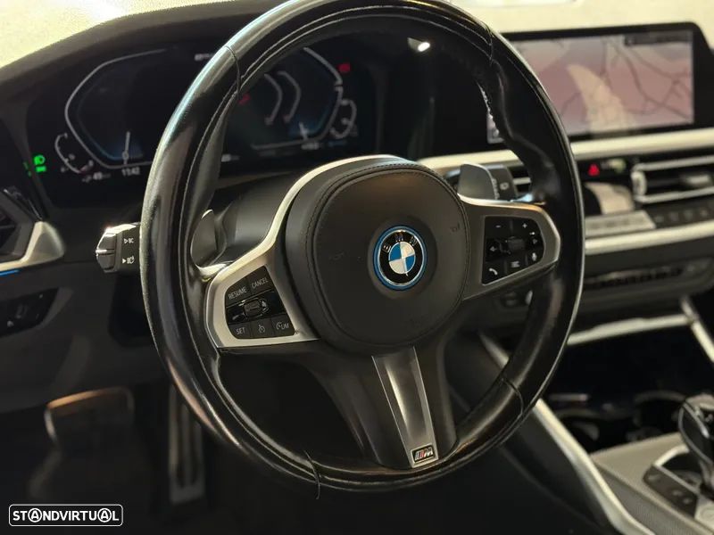 BMW 320 e Pack M Auto - 17