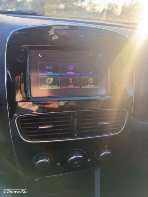 Renault Clio Sport Tourer Energy dCi 90 Business - 6