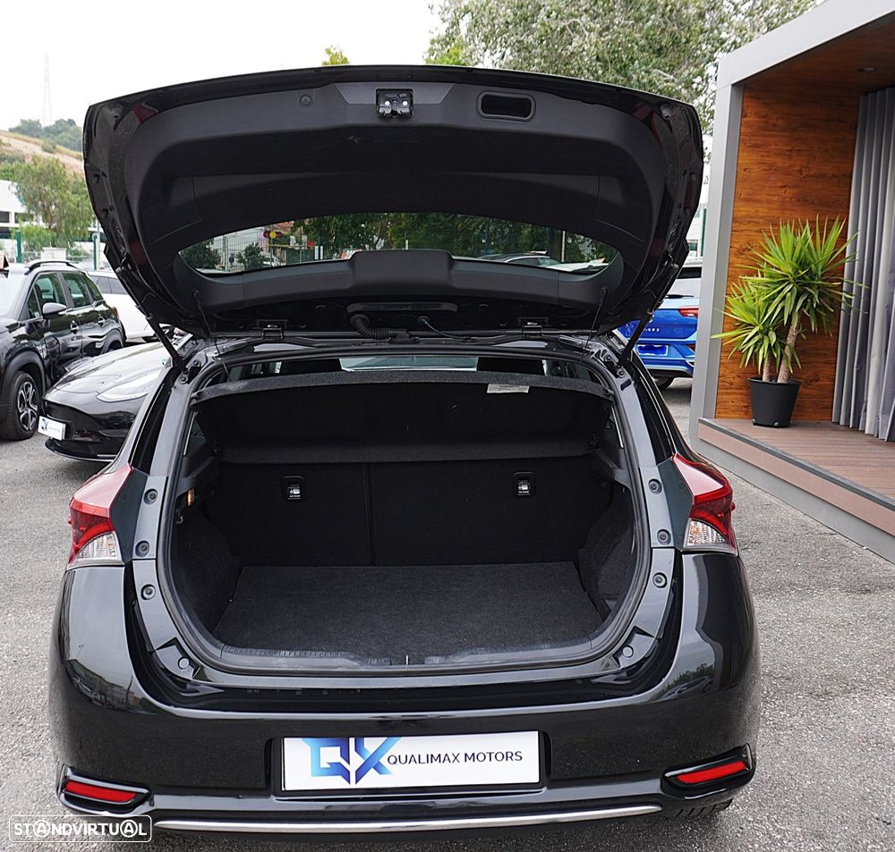 Toyota Auris 1.8 HSD Comfort +P.Techno+P.Sport - 18