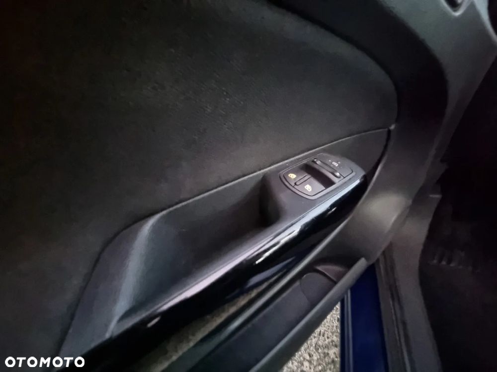 Opel Corsa 1.2 16V Enjoy - 19