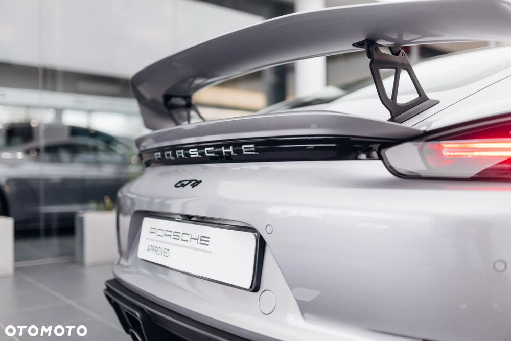 Porsche 718 Cayman - 25