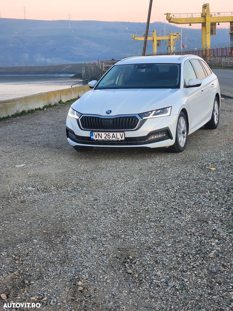Skoda Octavia 2.0 TDI STYLE DSG - 6