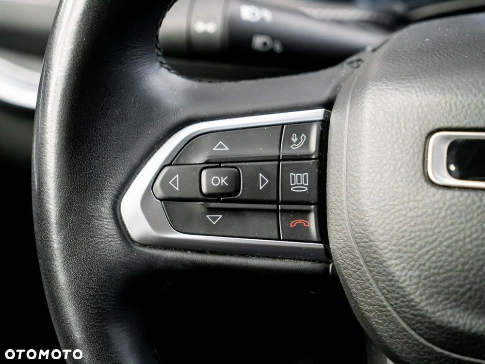 Jeep Compass - 32