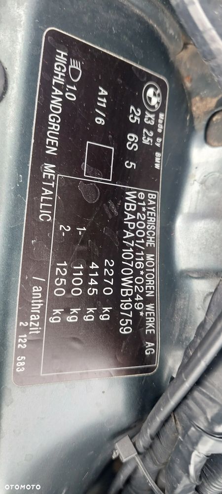 BMW X3 2.5i - 10