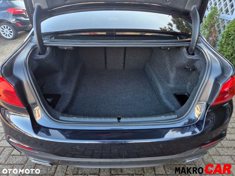 BMW Seria 5 540d xDrive Sport - 26