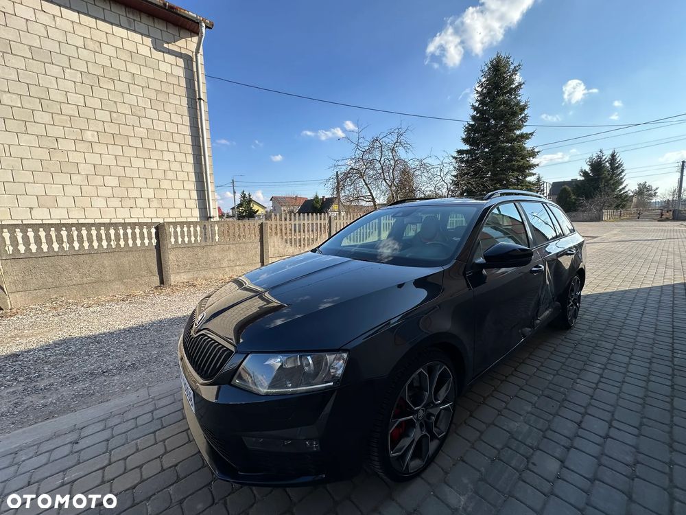 Skoda Octavia 2.0 TDI DSG RS - 3