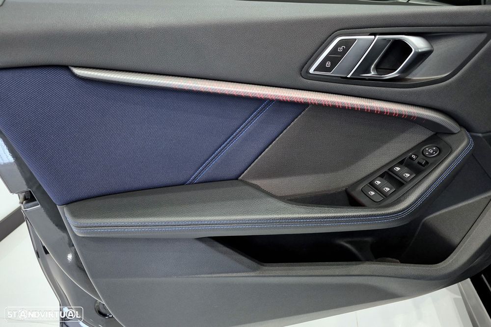 BMW M135i xDrive - 18