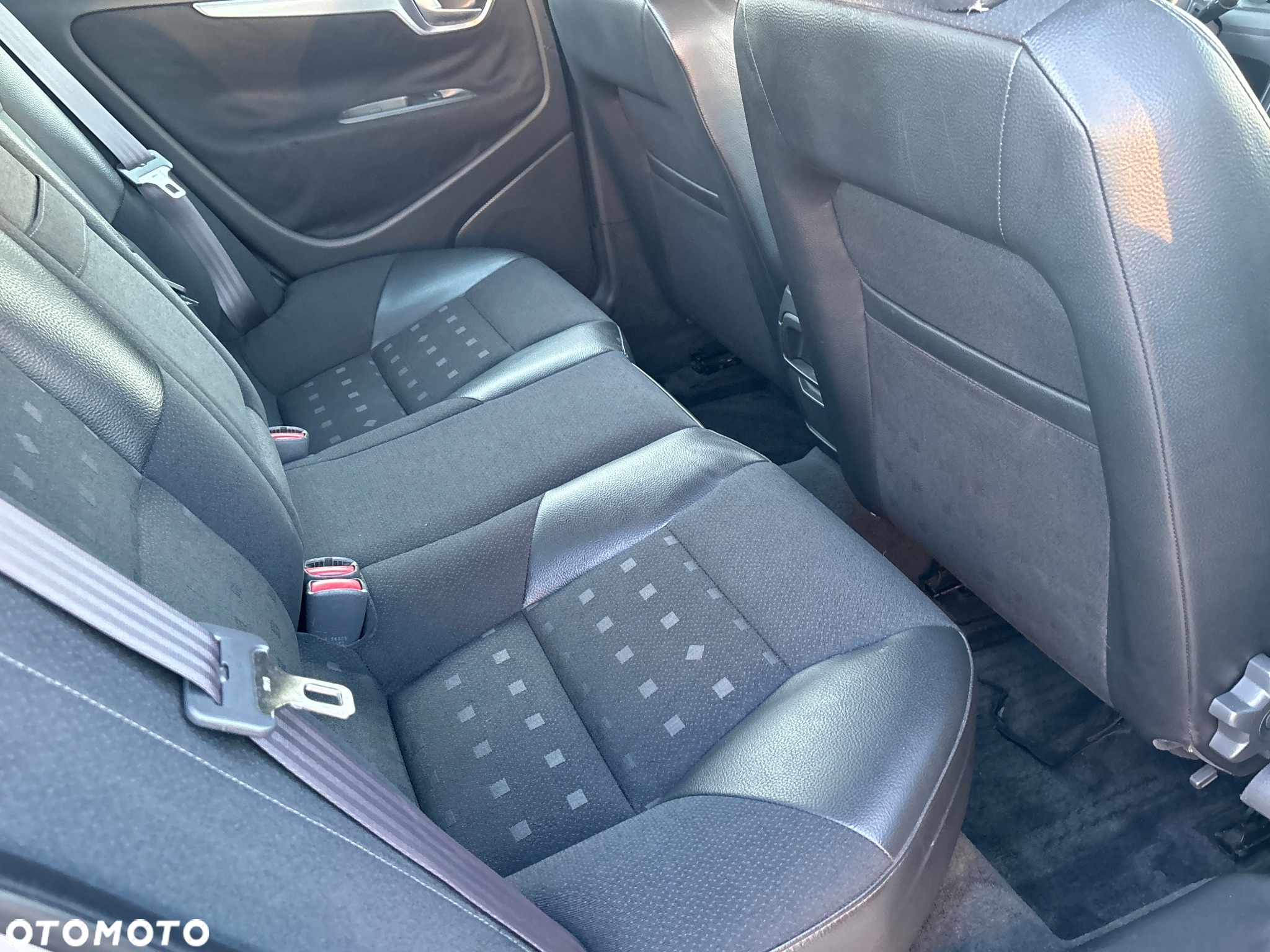 Volvo S60 2.4 Edition - 31