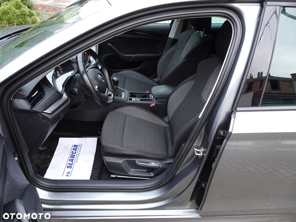 Skoda Octavia 2.0 TDI Ambition - 14